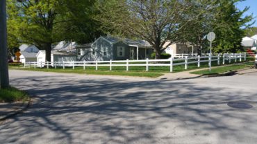 2 Rail White Vinyl Fence