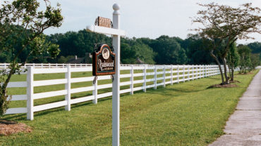 4 Rail White Vinyl Fence