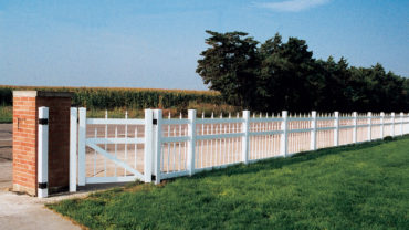 Arlington Gate White Vinyl