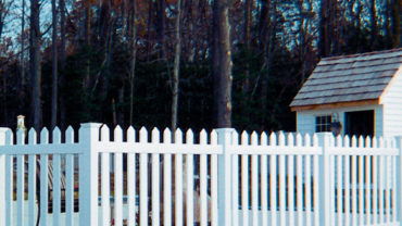 Cape Cod Vinyl Fence