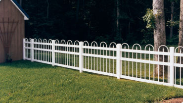 Exeter Vinyl Fence