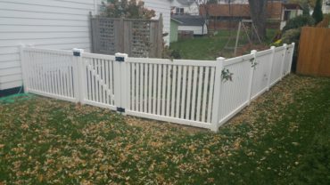 Malibu 4' tall Vinyl Fence