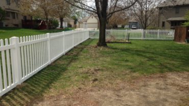 Missouri 4' tall Vinyl Fence