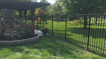 0240 6' tall Aluminum Fence