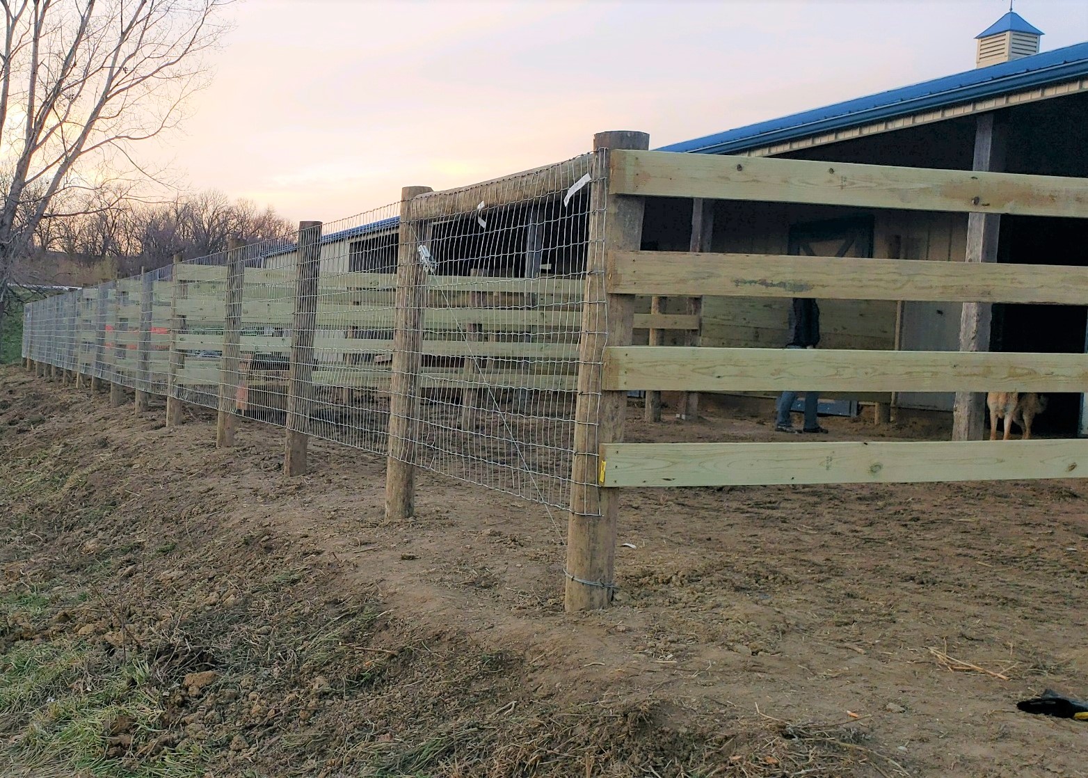 Wood Fence Acreage Fences