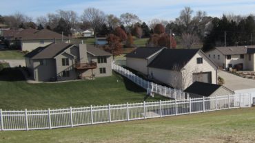 Arlington w Quad Finials on Top Rail