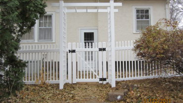 Atlantic White Vinyl Fence