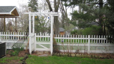 Brighton White Vinyl Fence