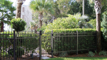 1132 Aluminum Fence with Triad Finials